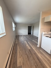 4789 Ridge Ave in Cincinnati, OH - Building Photo - Building Photo