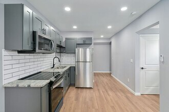 786 Thomas Ave in Columbus, OH - Building Photo - Building Photo