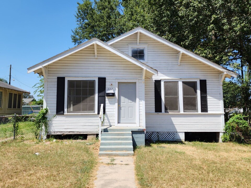 1332 Wilkinson St in Shreveport, LA - Building Photo