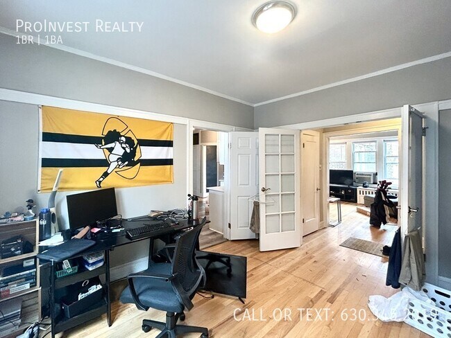 543 W Addison St-Unit -3S in Chicago, IL - Building Photo - Building Photo