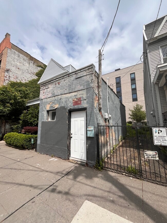 property at 283 Monticello Ave
