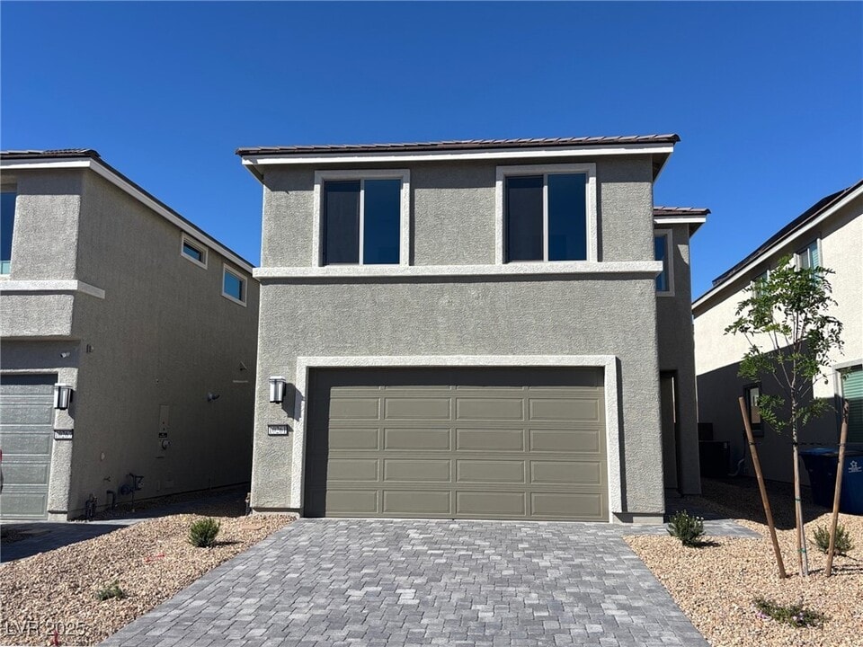 10261 Digby Fine St in Las Vegas, NV - Building Photo
