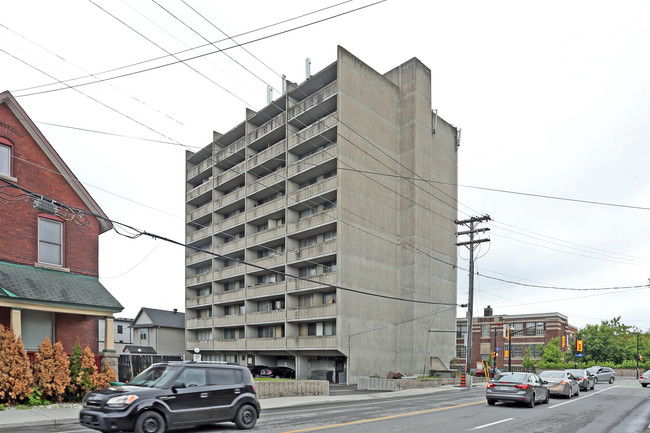 Le Marquis in Ottawa, ON - Building Photo - Building Photo