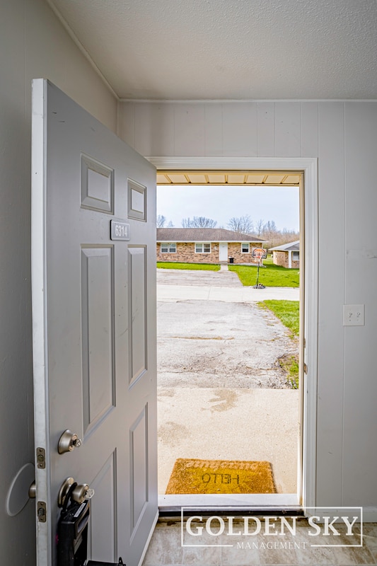 6314 E Piccadilly Rd in Muncie, IN - Building Photo - Building Photo