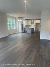 301 Arose Ln in Middletown, NJ - Building Photo - Building Photo