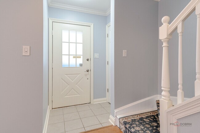 365 Jefferson Ct in Vernon Hills, IL - Building Photo - Building Photo