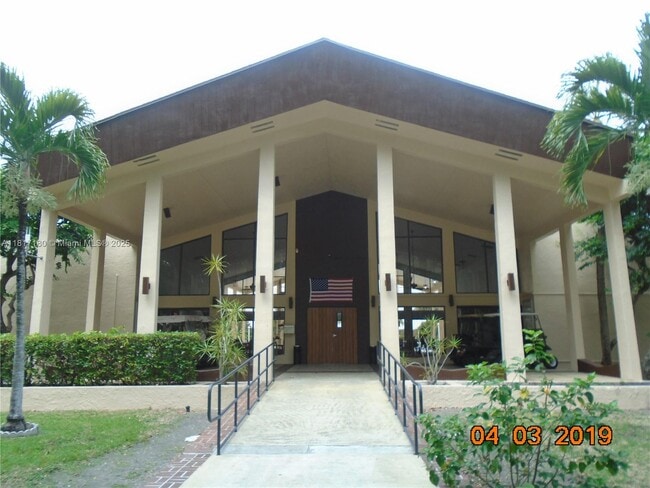 property at 14601 N Kendall Dr