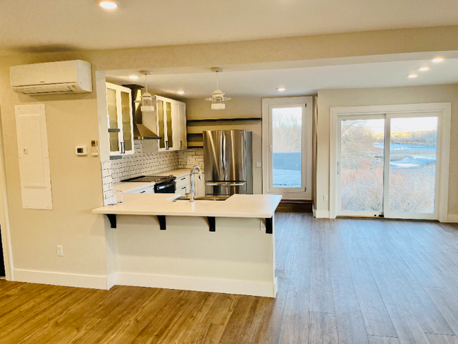 1001 River Dr-Unit -300 in Livingston, MT - Building Photo - Building Photo