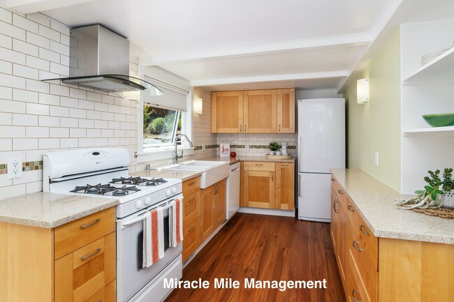 300 Cape Ct in Mill Valley, CA - Building Photo - Building Photo