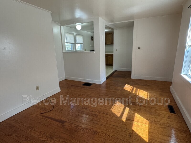 26 Elm St in Keene, NH - Building Photo