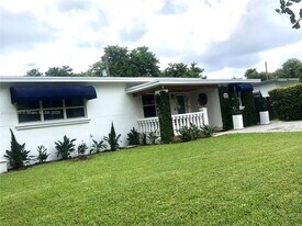 6450 SW 19th St in Miami, FL - Building Photo