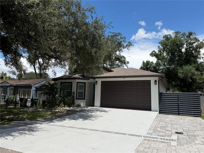 property at 4411 N Tampania Ave