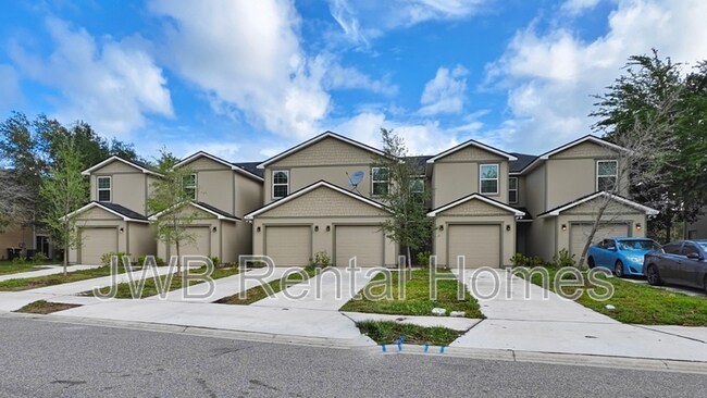7863 Playschool Ln in Jacksonville, FL - Building Photo - Building Photo