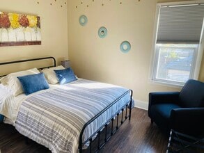 241 Tacoma Ave in Buffalo, NY - Foto de edificio - Building Photo