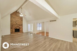 1815 N Lazy Branch Rd in Independence, MO - Building Photo - Building Photo