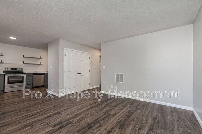 1147 E Elm St in Springfield, MO - Building Photo - Building Photo