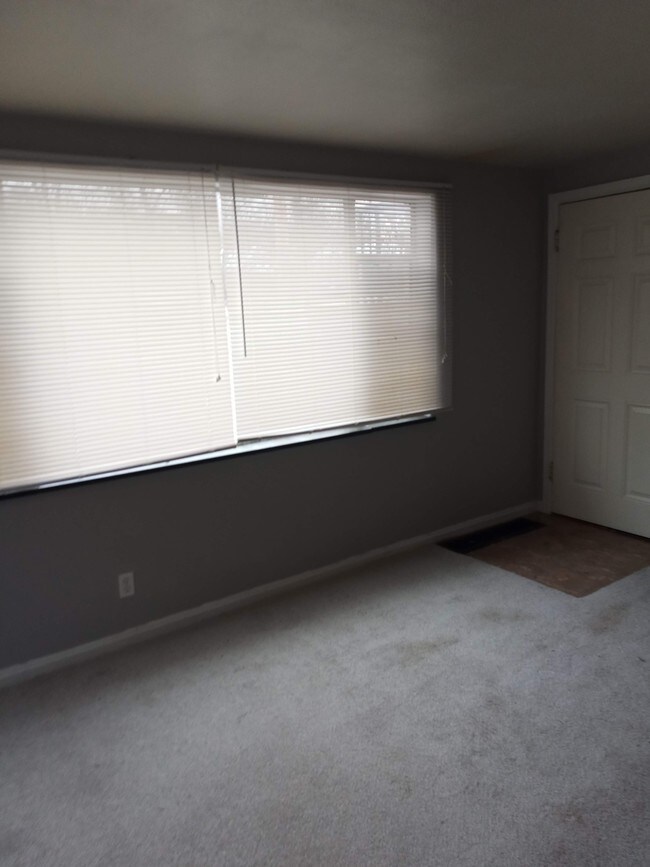 4286 Catalpa Dr-Unit -2 in Dayton, OH - Building Photo - Building Photo