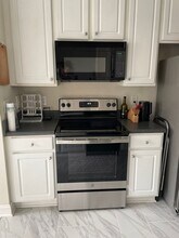511 Ives Ct in Chapel Hill, NC - Building Photo - Building Photo