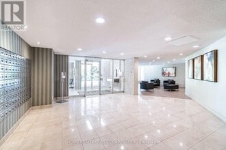 299 Mill Rd in Toronto, ON - Building Photo - Building Photo