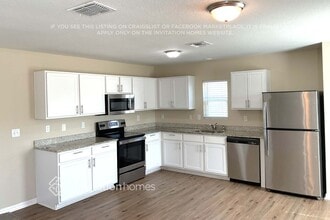 202 Gladiola Ct in Poinciana, FL - Building Photo - Building Photo