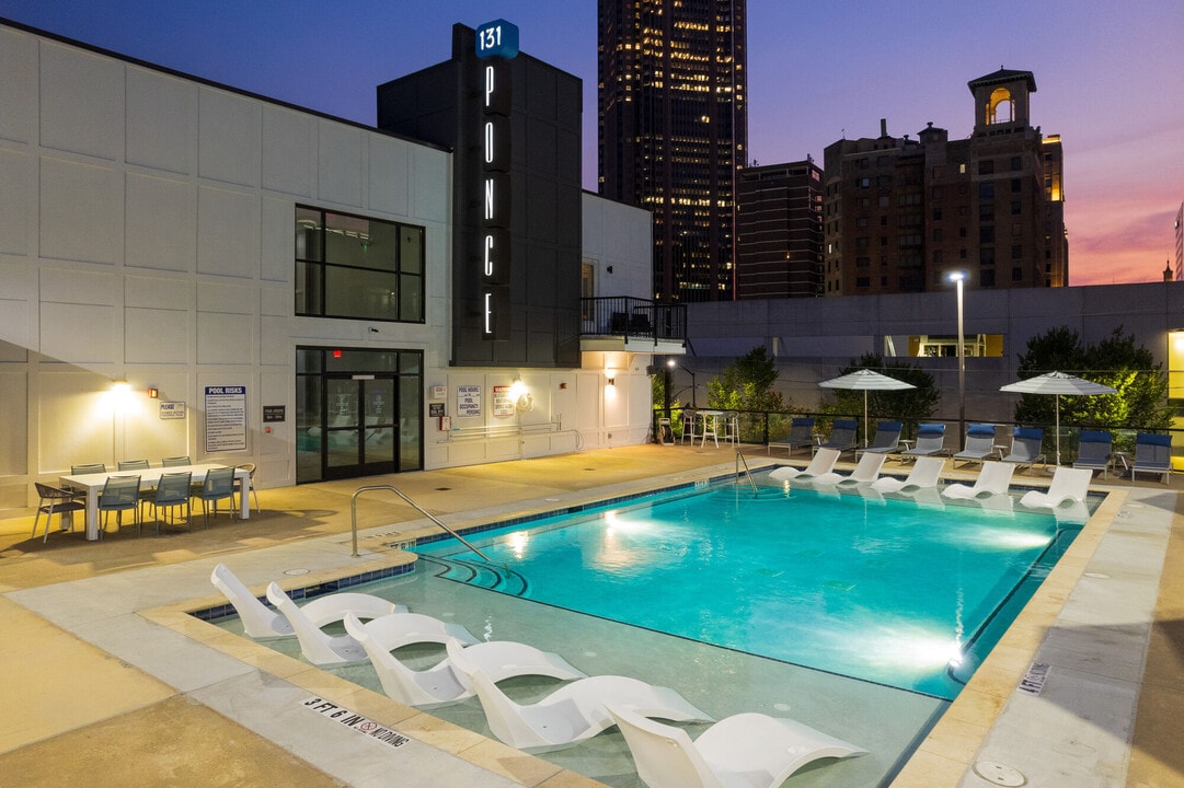 131 Ponce in Atlanta, GA - Foto de edificio