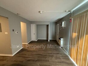 3343 Commercial Ave in South Chicago Heights, IL - Building Photo - Building Photo