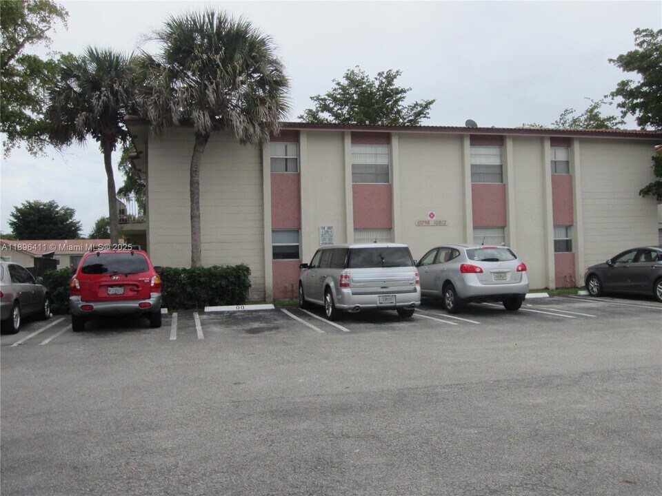 10812 Royal Palm Blvd in Coral Springs, FL - Building Photo