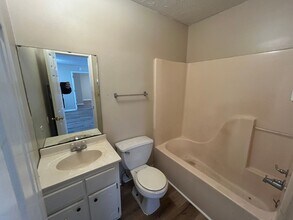 426 S Washington Ave in Brownsville, TN - Building Photo - Building Photo