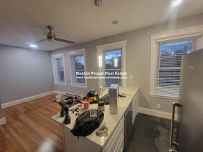 211 Park Dr, Unit 42 in Boston, MA - Building Photo - Building Photo