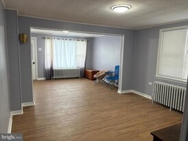 657 Pine Hill St in Minersville, PA - Building Photo