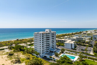 The Dorchester in Delray Beach, FL - Building Photo - Building Photo