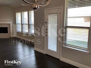 111 Balsam Dr in Red Oak, TX - Building Photo - Building Photo