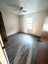 401 N 4th St, Unit E in Copperas Cove, TX - Building Photo - Building Photo