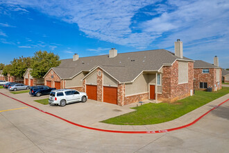 Sycamore Pointe Townhomes in Fort Worth, TX - Building Photo - Building Photo