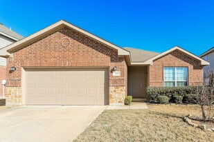 320 Amethyst Dr in Fort Worth, TX - Building Photo