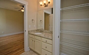 7 White Pine Dr in Black Mountain, NC - Building Photo - Building Photo