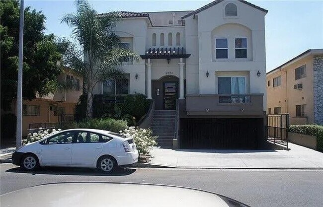 5224 Corteen Place, Unit #5