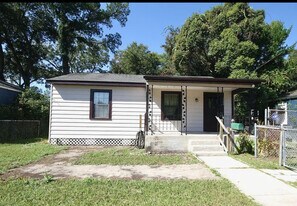 2110 Brackland St in Jacksonville, FL - Building Photo