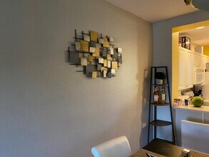 709 NW 42nd Ave in Plantation, FL - Foto de edificio - Building Photo