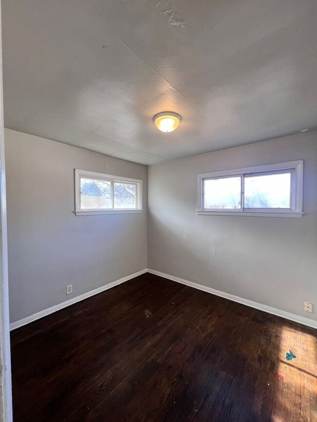 5915-5917-5917 N 65th St in Milwaukee, WI - Building Photo - Building Photo