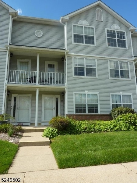 property at 303 Mercer Ct