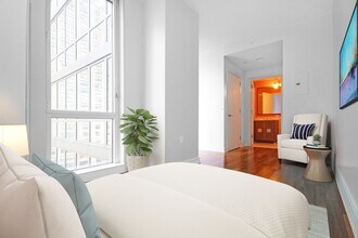 200 W End Ave in New York, NY - Building Photo - Building Photo