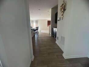 1375 Theodore Dr in Lockbourne, OH - Building Photo - Building Photo
