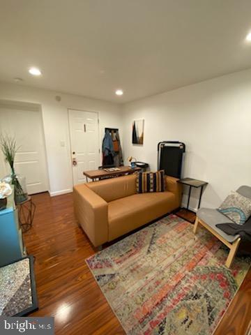 918 S 12th St in Philadelphia, PA - Building Photo - Building Photo