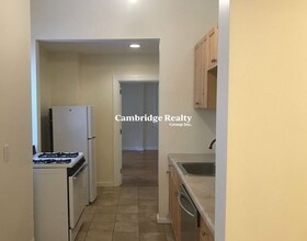 191 Harvard St, Unit 1T in Cambridge, MA - Building Photo - Building Photo