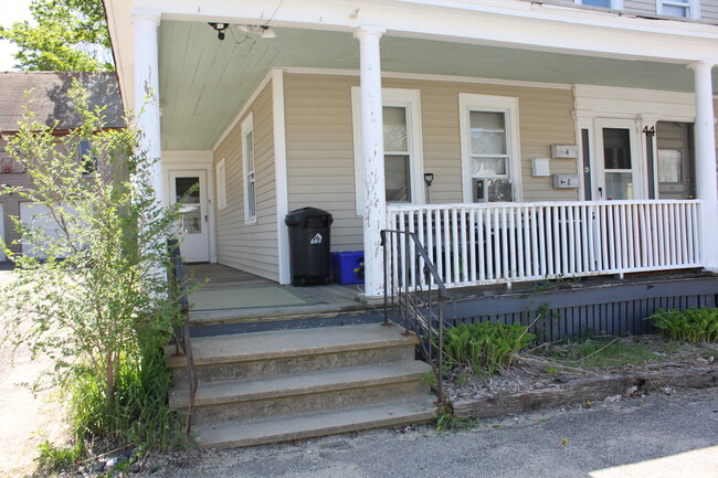 42 Franklin St in Somersworth, NH - Building Photo - Building Photo