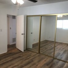 11168 Camarillo St in Los Angeles, CA - Foto de edificio - Building Photo