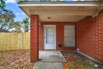 16022 Old River Rd in Channelview, TX - Building Photo - Building Photo