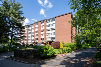 Sargent Estates in Brookline, MA - Building Photo - Building Photo