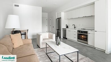 556 E 2100 S in Salt Lake City, UT - Foto de edificio - Building Photo